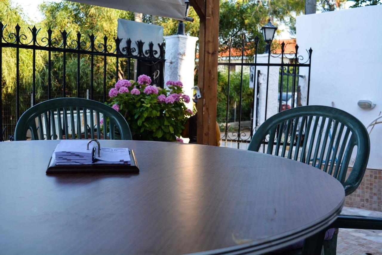 Sofia'S Sea View House Guest House Vravrona Exterior photo